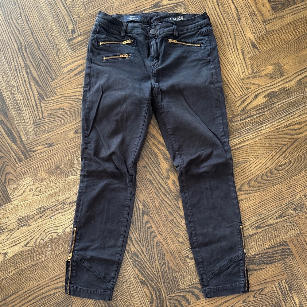 J. Crew Toothpick Pants Black With Gold Zippers Size 28